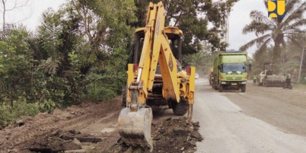 Pendanaan SBSN Prioritas untuk Peningkatan Layanan Jalan Nasional di Koridor Utama