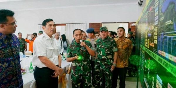 Menko Luhut Tinjau Simulasi Pengamanan Pertemuan IMF-Bank Dunia