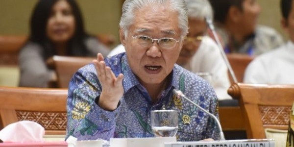 Dianggap Tak Cinta Produk Dalam Negeri, Mendag Layak Dipecat!