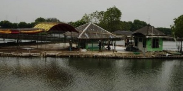 Makam Keramat di Wisata Sunge Jingkem Berkaromah
