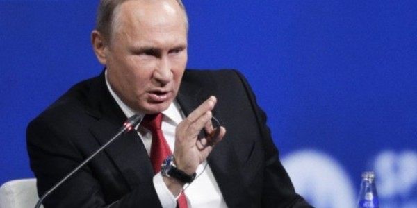 Putin Sarankan Anak-Anak Baca Alquran Dan Alkitab