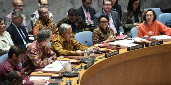 Sidang DK PBB Yang Dipimpin Indonesia Diwarnai Beragam Motif Batik
