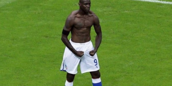 Baloteli Sakit Hati, Gara-Gara Dicuekin