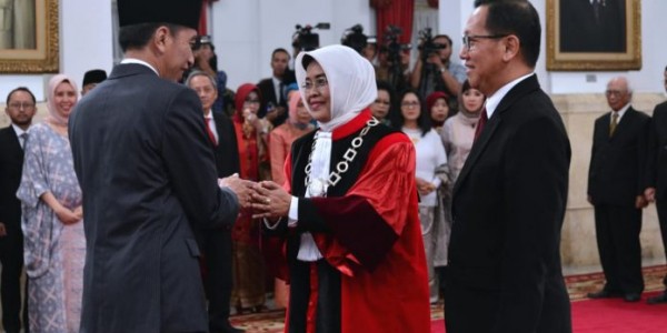 Jabat Hakim MK, Enny Nurbaningsih Resmi Ganti Maria Farida