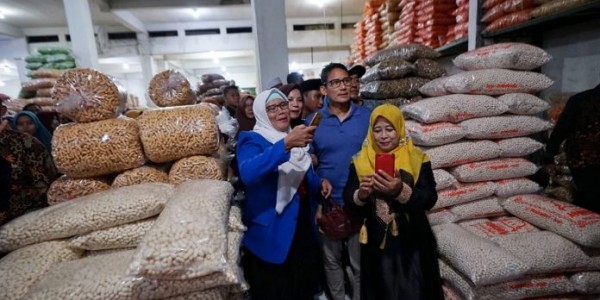 Di Desa Ngebret, Pelaku UMKM Minta Sandi Stabilkan Harga Bahan Baku