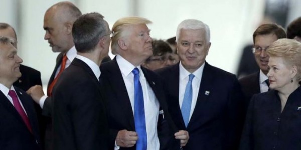 Diduga Terkait Skandal Rusia, Trump Pecat Jaksa Agung Jeff Seassion