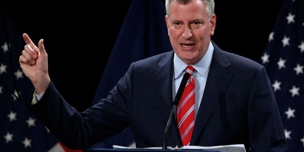 Walikota New York Nilai Paket Mencurigakan Sama Dengan Terorisme