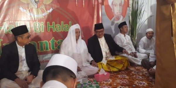 Pesan Habib Lutfi ke Airlangga: Jaga Silaturahmi yang Sudah Dirintis Orang Tua