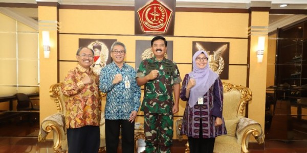 Panglima TNI Terima Kakanwil Dirjen Pajak Jakarta Timur