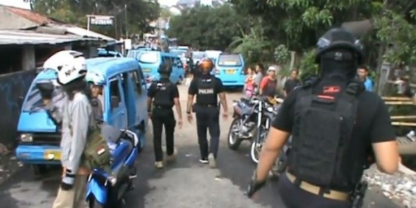 Jembatan Pitara Depok Dikuasai Ormas, Tim Jaguar Bertindak!