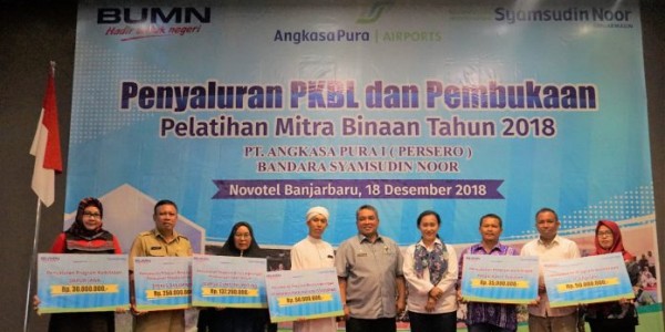 Jelang Akhir Tahun, Bandara Syamsuddin Noor Salurkan Program Kemitraan