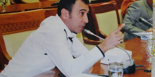 DPR Tolak Bea Masuk Etil Alkohol 0 Persen