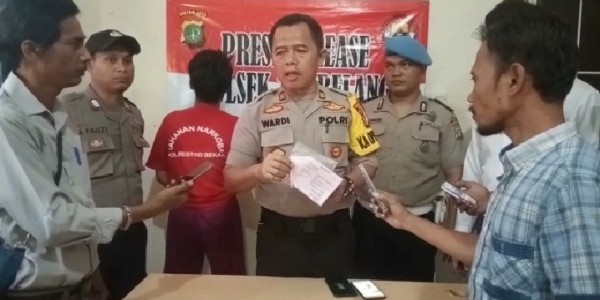 Terduga Pengedar Narkoba Berhasil Dibekuk Mapolsek Tambelang