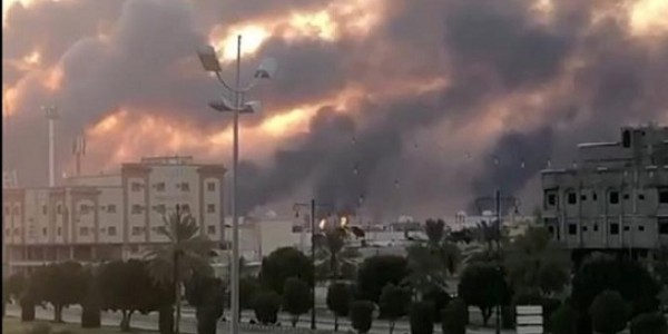 Diserang Drone, Pabrik Minyak Saudi Kebakaran