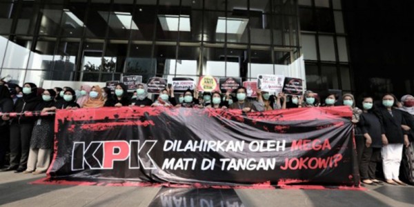 Senin, Baleg dan Pemerintah Kembali Bahas RUU KPK