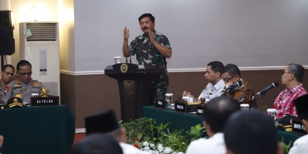 Panglima TNI Pimpin Rakor Penanggulangan dan Pencegahan Karhutla di Riau