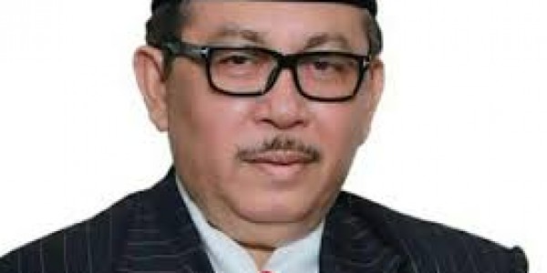 MENGELOLA PARTAI POLITIK DNG MENEJEMEN CLUB BOLA PROFESIONAL EROPAH.: SEBUAH STUDI AWAL           