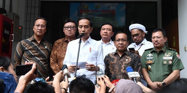 Jokowi: Usut Dan Tindak Tegas Pelaku Serangan Ke Pak Wiranto