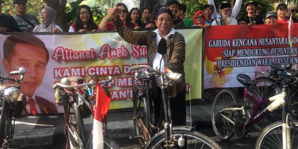 Kawal Pelantikan Jokowi - Ma’ruf, Arek Suroboyo : Yang Menghadang Kita Lawan
