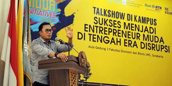 Yossi Istanto Jadi Dosen Tamu UNS