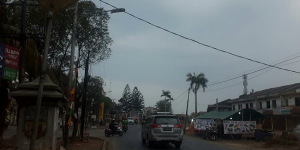 Puluhan Lampu PJU di Jalan Raya Babelan Sudah Lama Mati