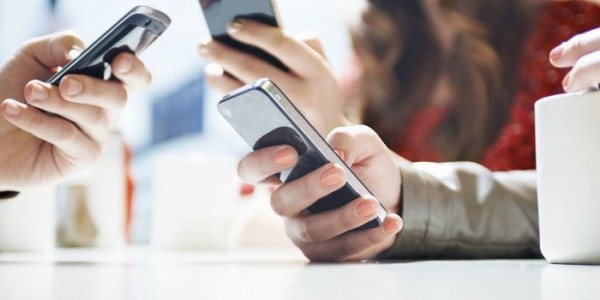 Kecanduan Handphone, Dua Warga Kabupaten Bekasi Jadi Pasien Gangguan Jiwa