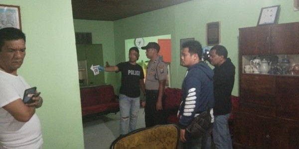 Diduga Dibunuh, Guru SD Ditemukan Tewas Bersimbah Darah