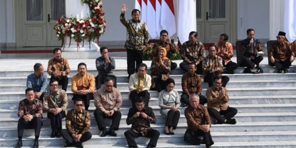 Pesan Pertama Jokowi ke Para Menteri: Jangan Korupsi