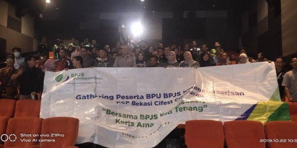 BPJSTK Cikarang Nobar dengan Sejumlah Komunitas