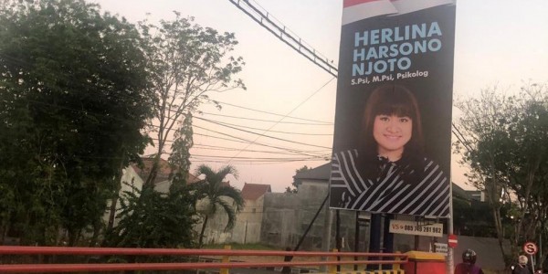 Reklame Herlina Harsono Bertebaran di 7 Titik Strategis di Surabaya, Ada Apa?