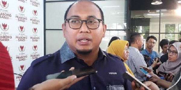 Sindir Menag Fachrul Razi, Andre Rosiade : Celana Saya Cingkrang