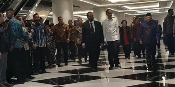 Puncak Perayaan HUT Nasdem, Jokowi: Kita Rukun Sekali