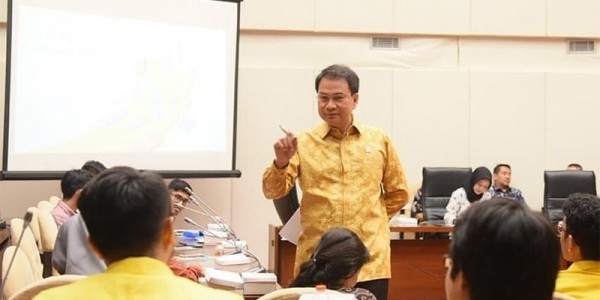 Azis Syamsuddin: E-Parliament Segera Dikampanyekan