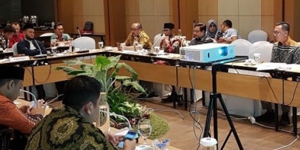 Anggota DPD Asal Sulsel Desak Pemerintah Kembalikan Dana Haji Untuk Infrastruktur
