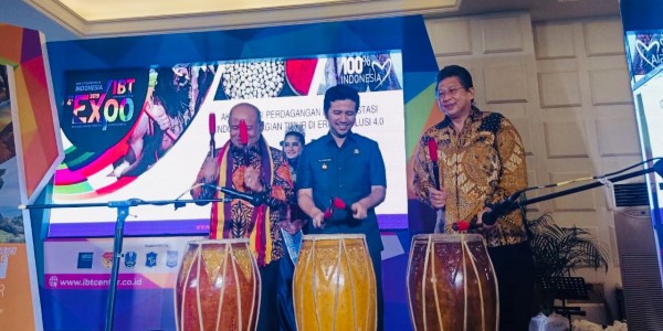 Wagub Emil bersama Dirjen Kemendag RI Membuka Resmi Pameran IBT EXPO 2019