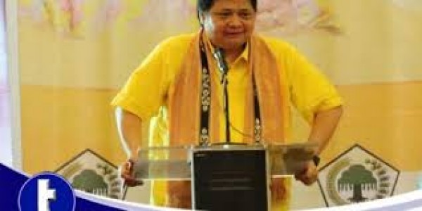Pengamat Nilai Airlangga Tak Mengakar di Golkar