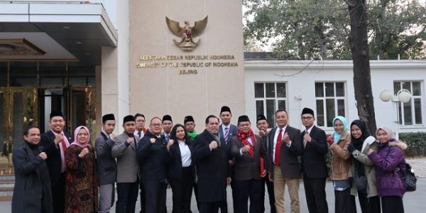Semaikan Perdamaian Di Dunia, Indonesia Berangkatkan 10 Santri Ke Cina