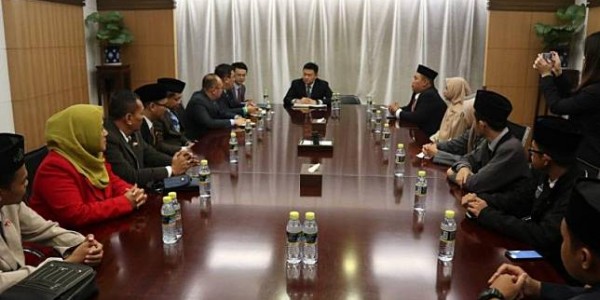 Cina Tawarkan Beasiswa untuk Santri Indonesia