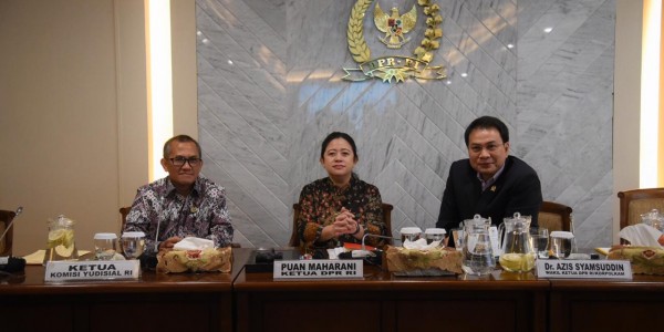 Pimpinan DPR Terima Kunjungan Pimpinan KY