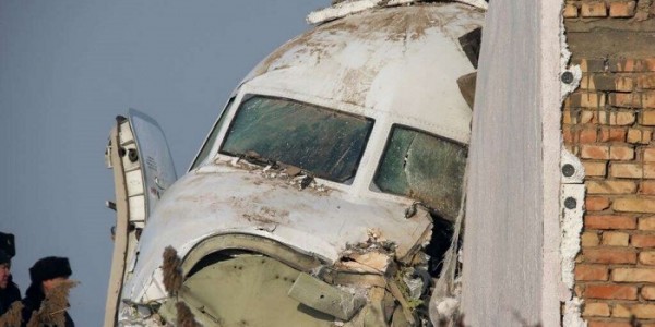 Penumpang Dengar Suara Menakutkan, Sebelum Pesawat Jatuh di Kazakhstan