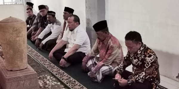 Blusukan Ke Aceh,  La Nyala Ziarah ke Makam Ulama Besar