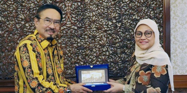 Menaker Ida Fauziyah : Regulasi Baru Di Qatar Diharapkan Buka Peluang Kerja Bagi  PMI