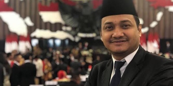 Anggota DPD Ini Meminta Pemerintah Tegas dan Tenggelamkan Kapal Ikan China