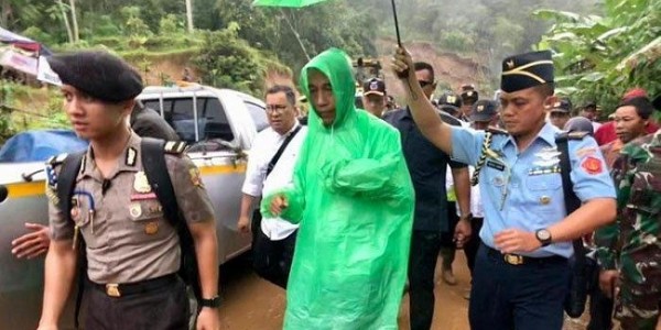 Pak Jokowi Kebanjiran