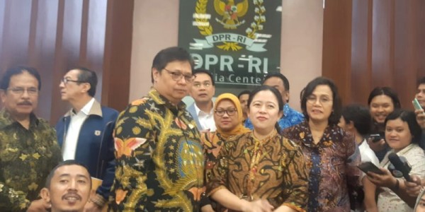 Menaker Tegaskan Komitmen Pelindungan Tenaga Kerja Dalam Omnibus Law