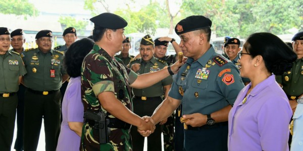 41 Perwira Tinggi TNI Naik Pangkat