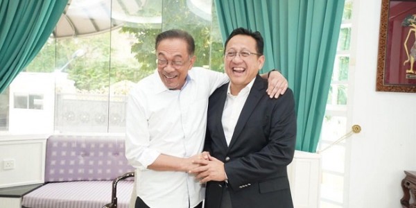 Pertemuan Dua Negarawan Mantan Narapidana