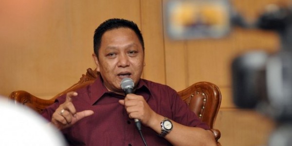 Bantah Seskab, Adhi Massardi Tegaskan Gus Dur Lengser Tak Ada Hubungannya Dengan Klenik