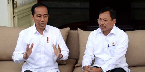 Dua WNI Positif Terjangkit, Presiden Tegaskan Keseriusan Pemerintah Tangani Wabah Korona