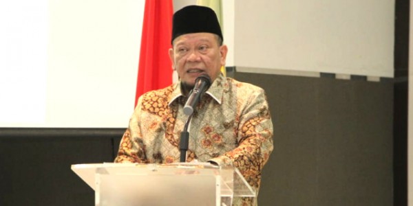 Ketua DPD Lanyala Mahmud Mattalitti Minta Masyarakat Tingkatkan Kerukunan Antar Umat Beragama.